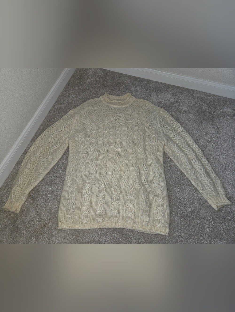 Parisian Pullovers "One Size Fits All" Sweater